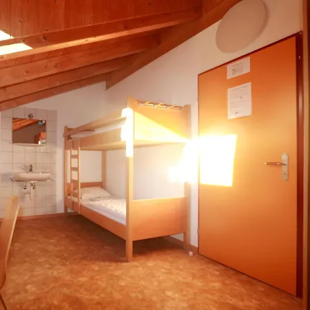 Juhui بيت شباب